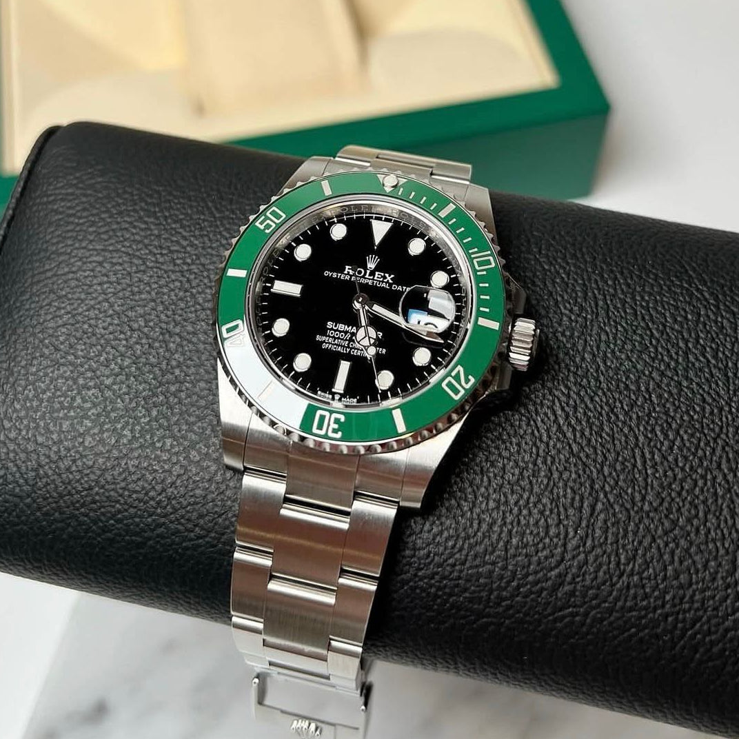 Rolex Submariner Date 126610LV – Green Ceramic Bezel